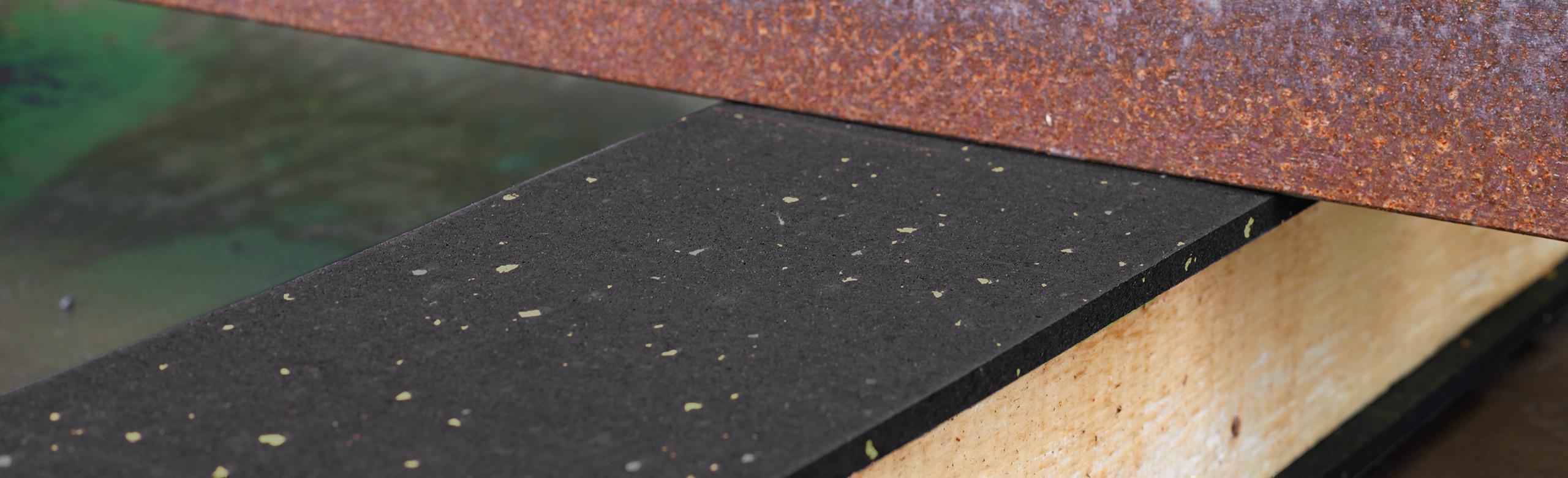 Anti-slip mat for securing extremely heavy loads during use.